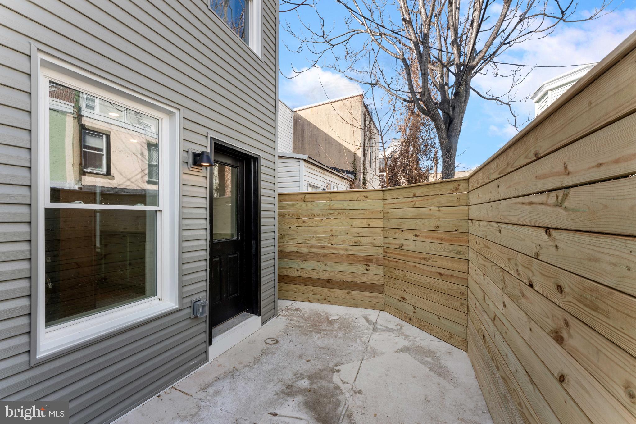 2145 E LETTERLY STREET