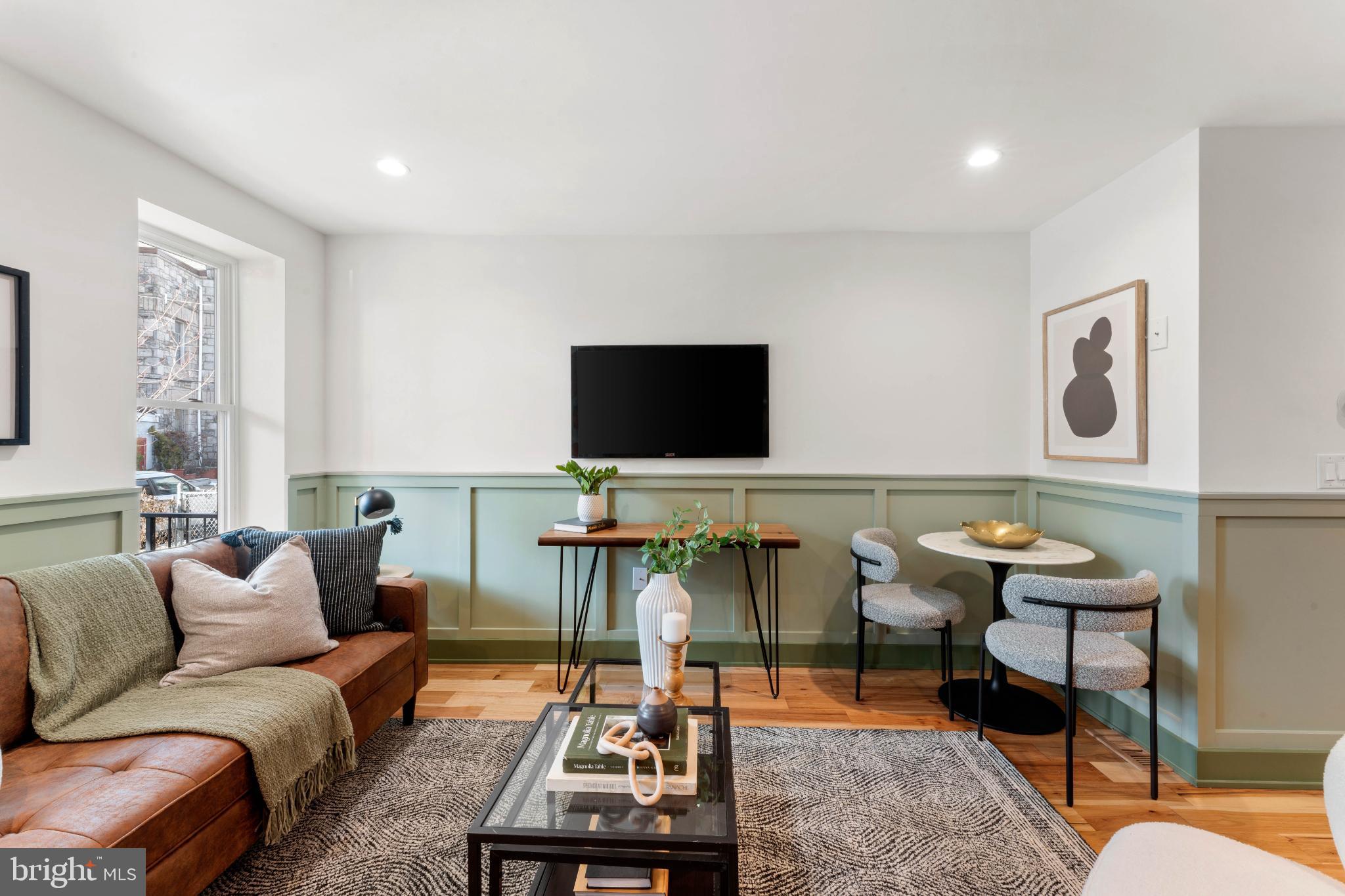 2145 E LETTERLY STREET