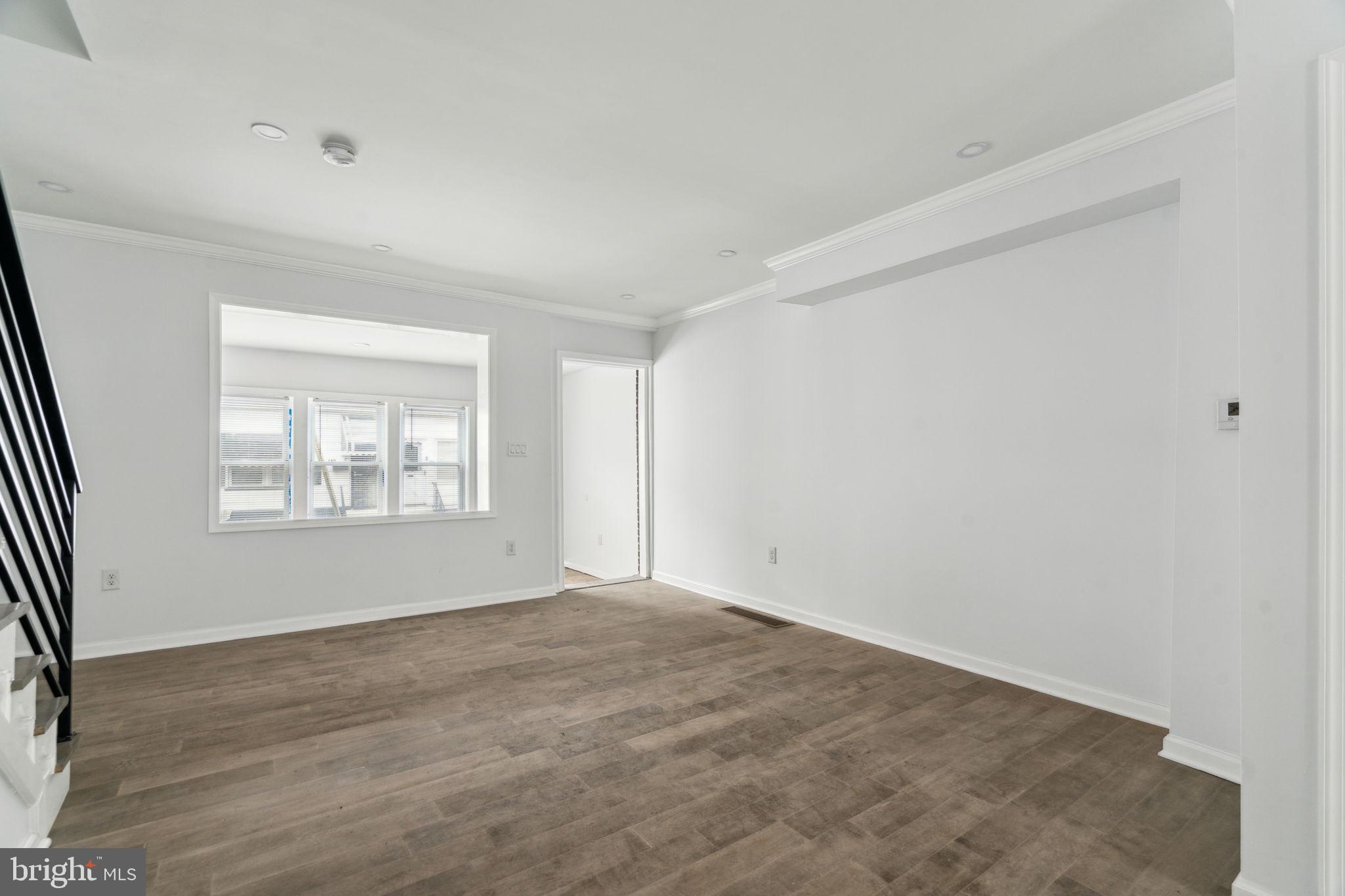 2041 S BUCKNELL STREET