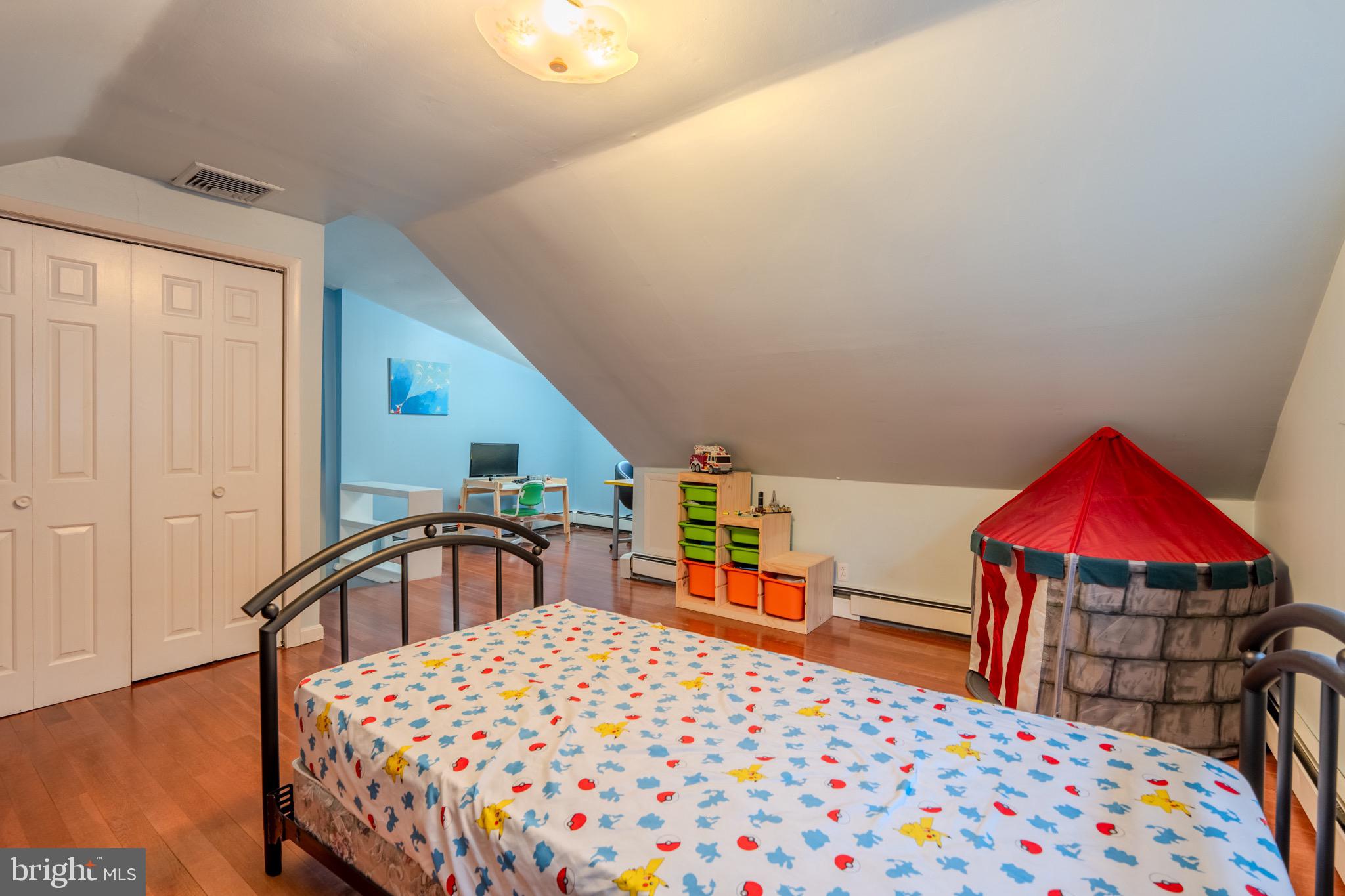 613 SEVILLE STREET 15