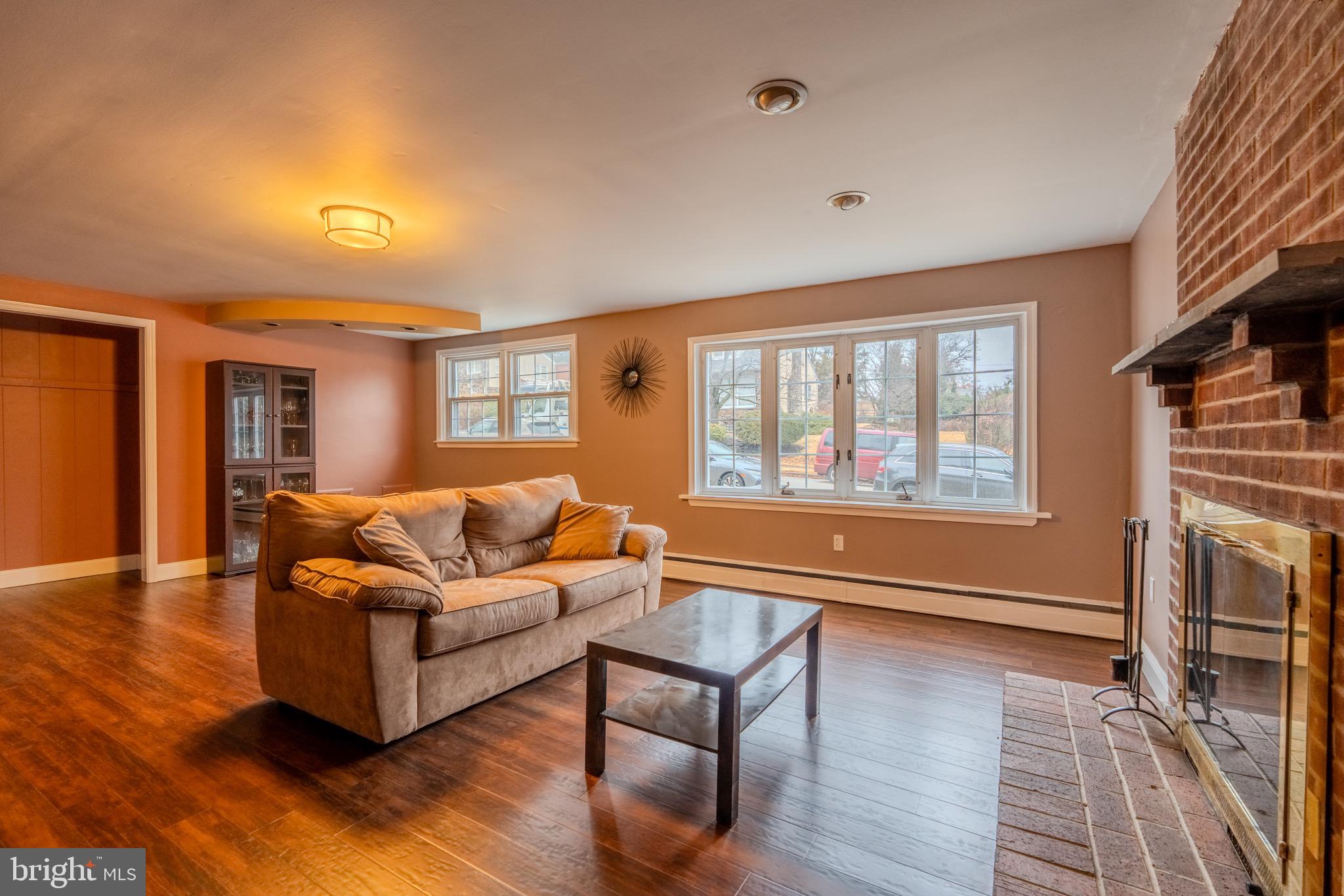 613 SEVILLE STREET 15