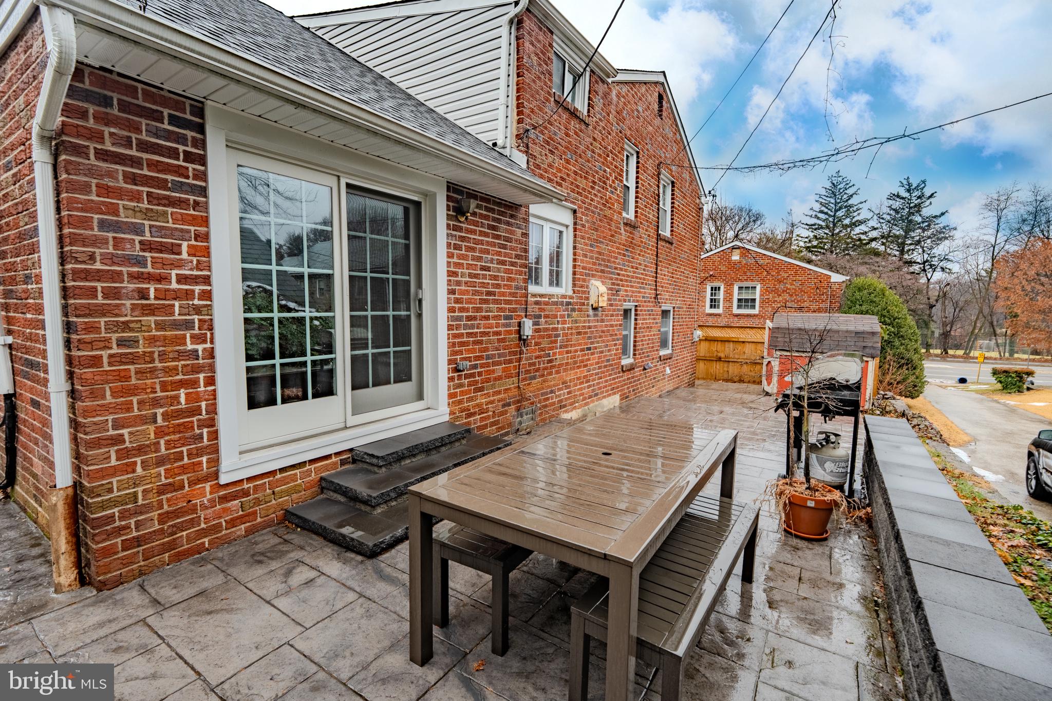 613 SEVILLE STREET 15