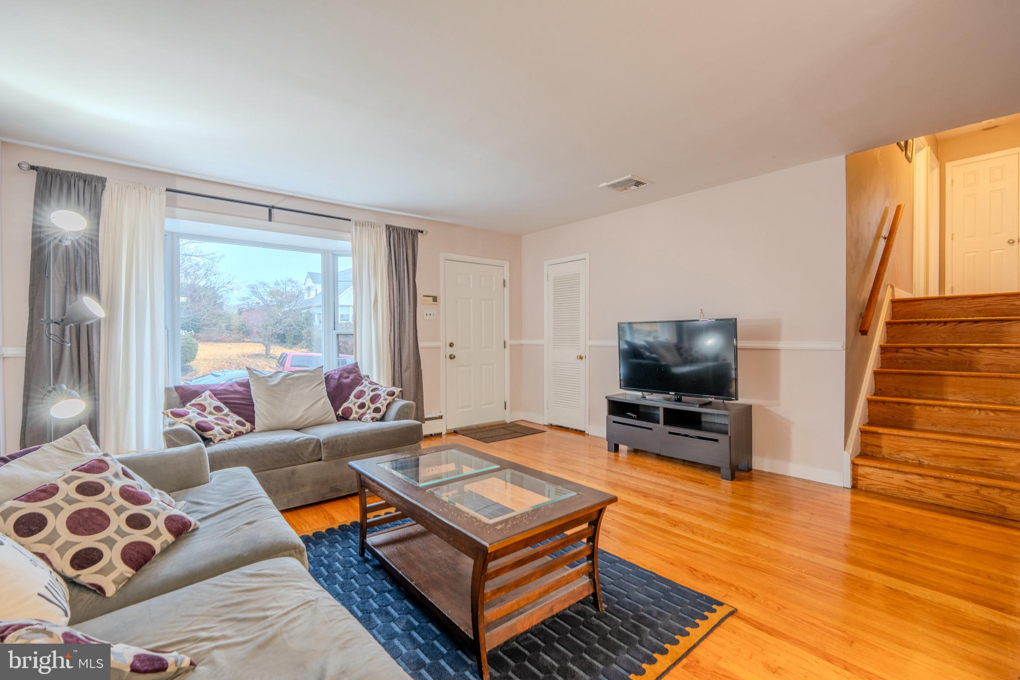 613 SEVILLE STREET 15