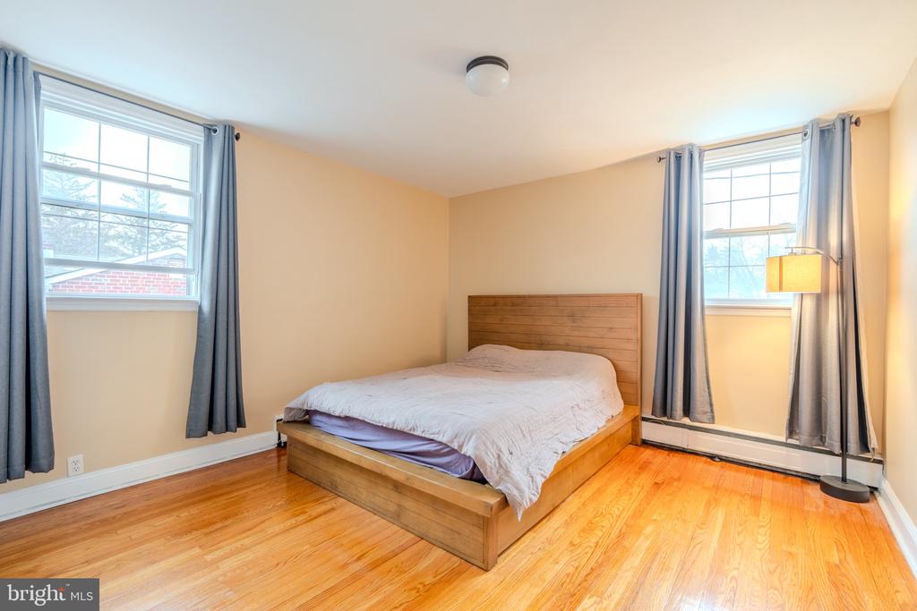 613 SEVILLE STREET 15