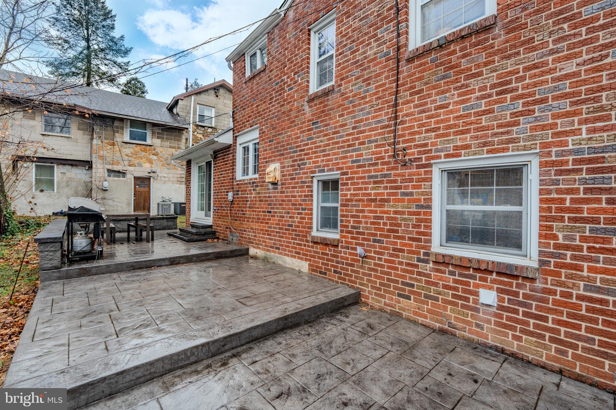 613 SEVILLE STREET 15