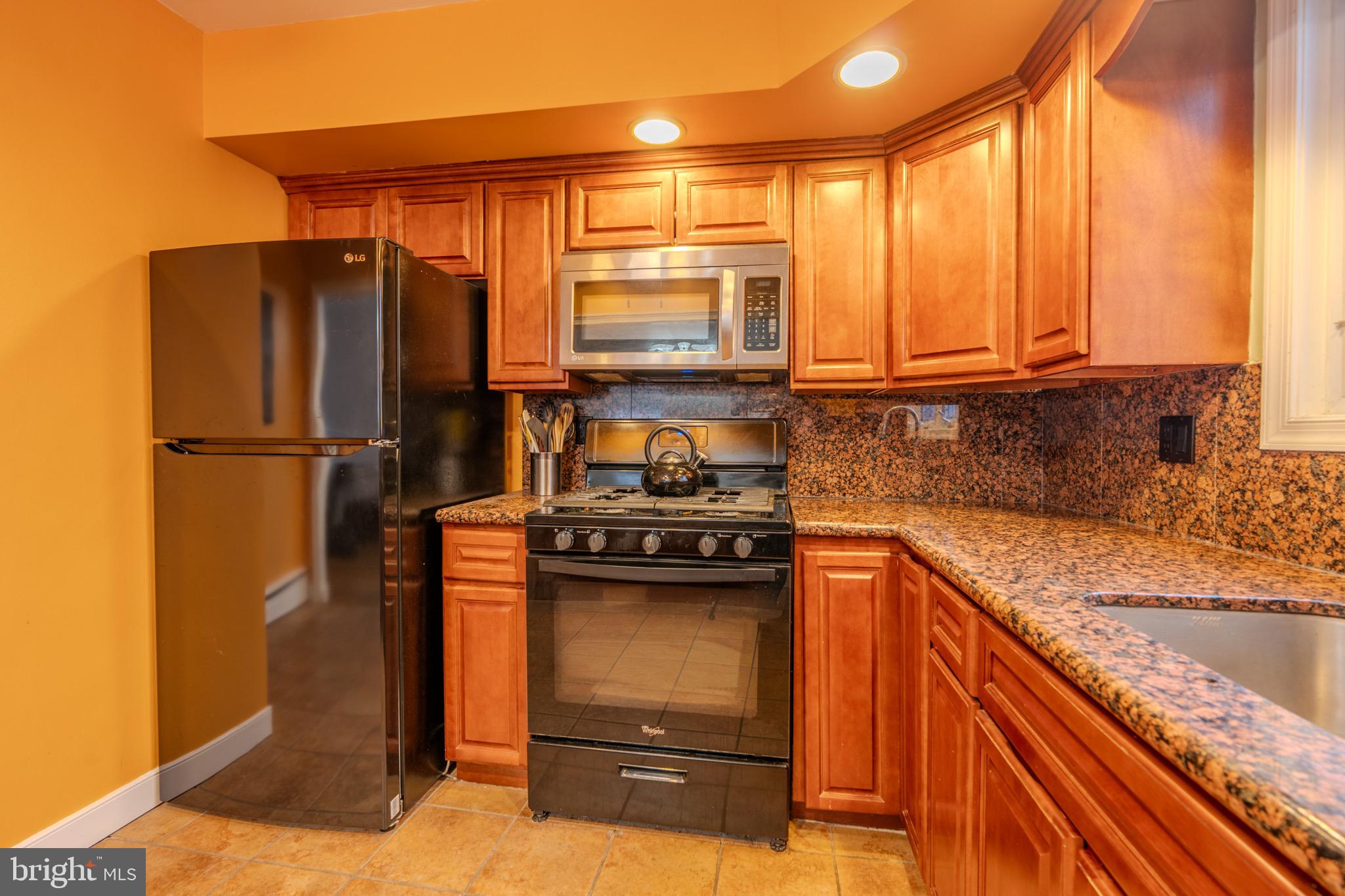 613 SEVILLE STREET 15