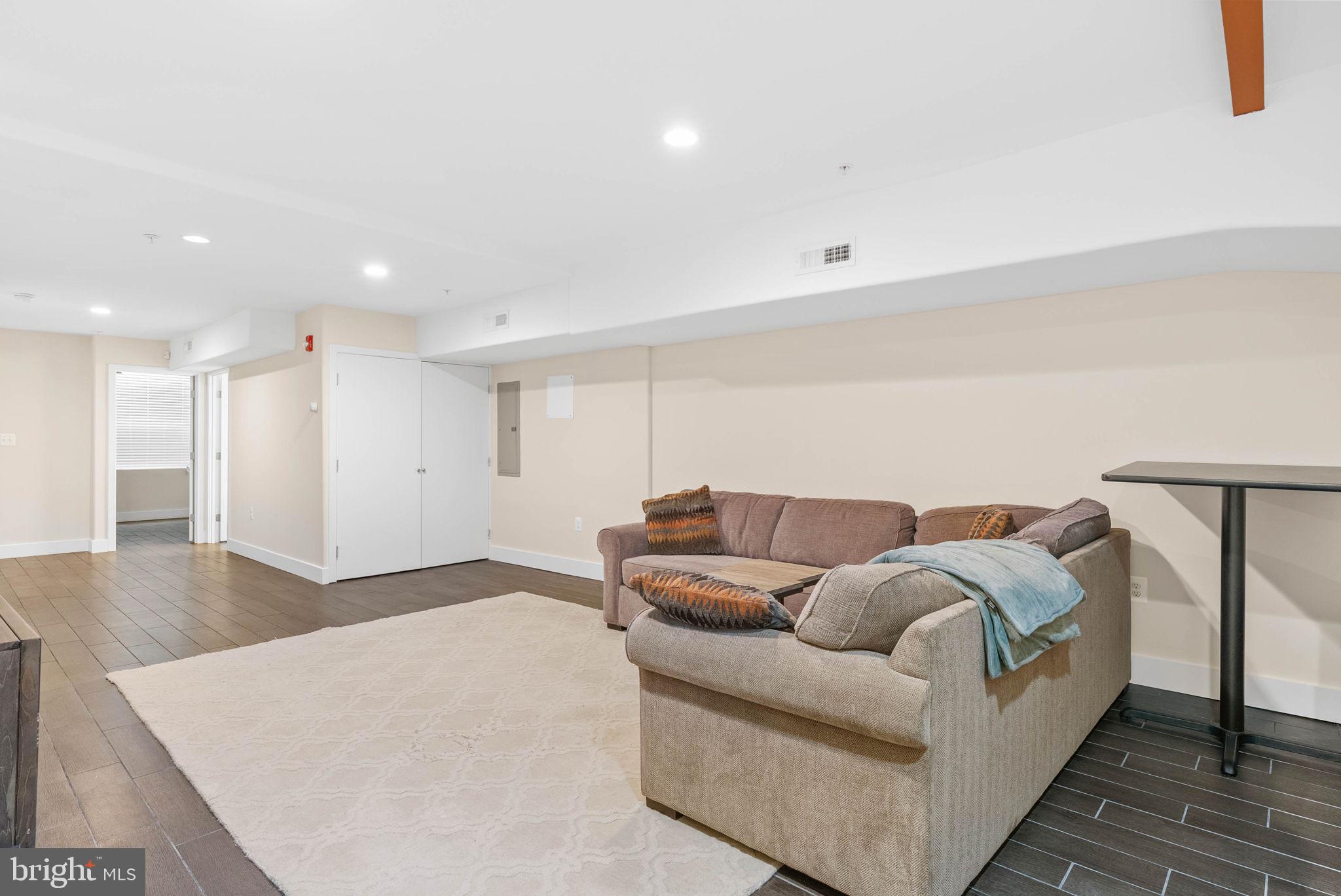 924 S 11TH STREET 101