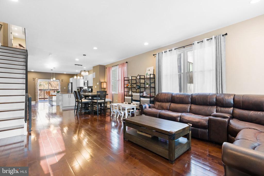 286 PARKER AVENUE C