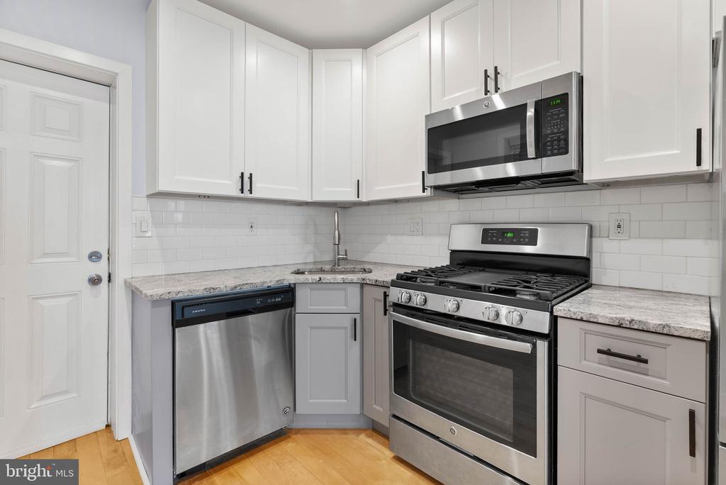 1640 N 27TH STREET