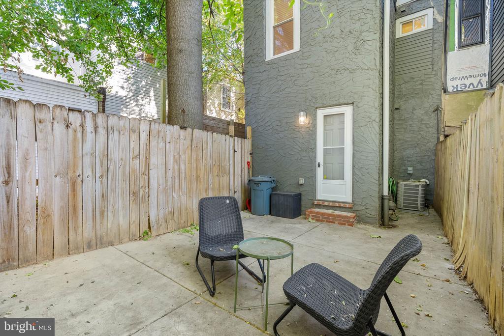 1640 N 27TH STREET