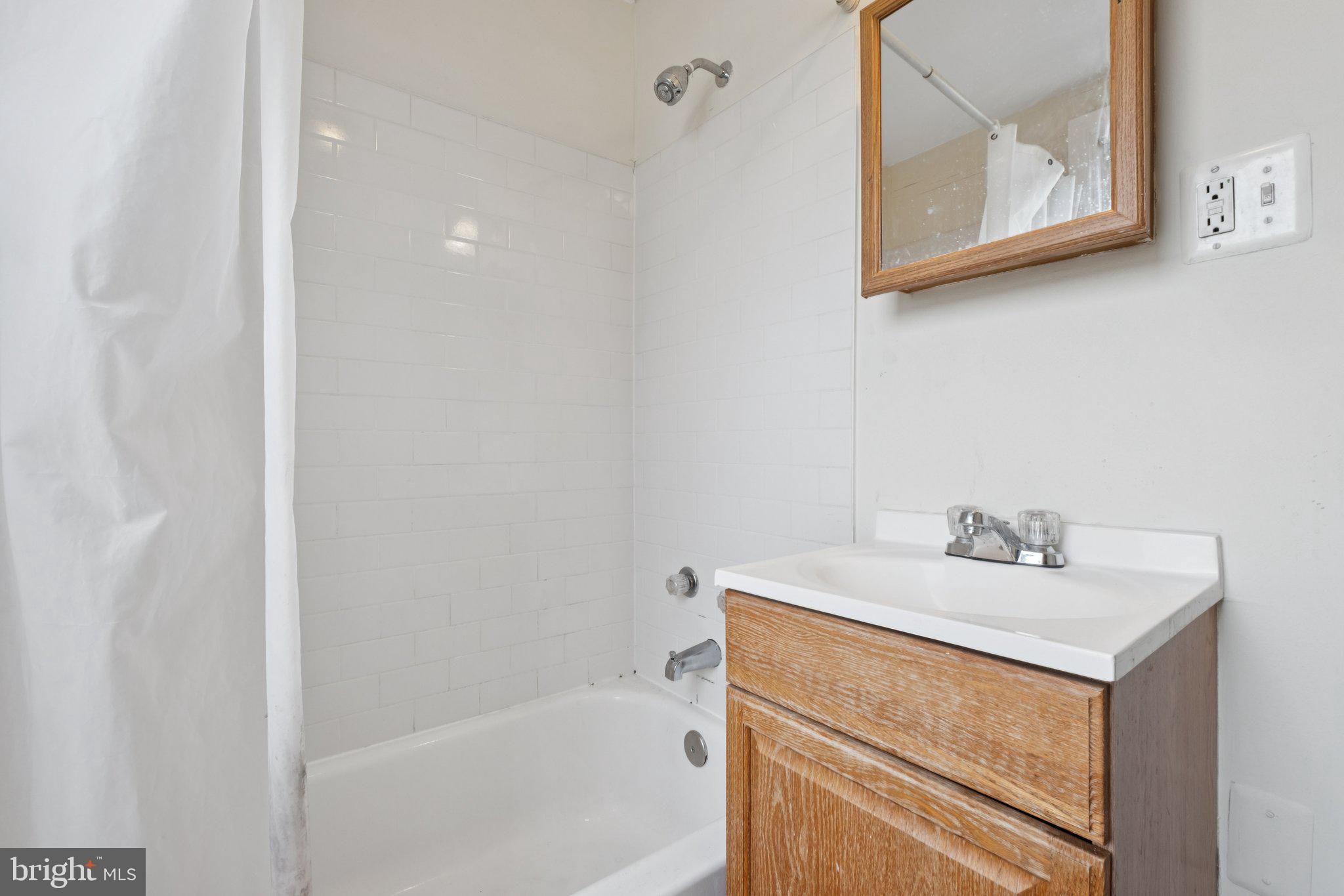 2411 E BOSTON STREET