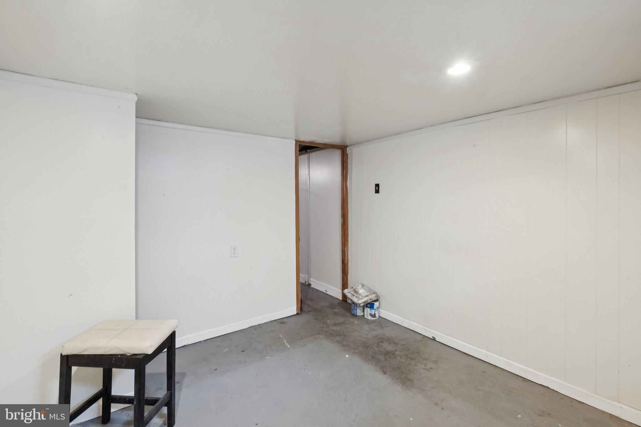 2411 E BOSTON STREET