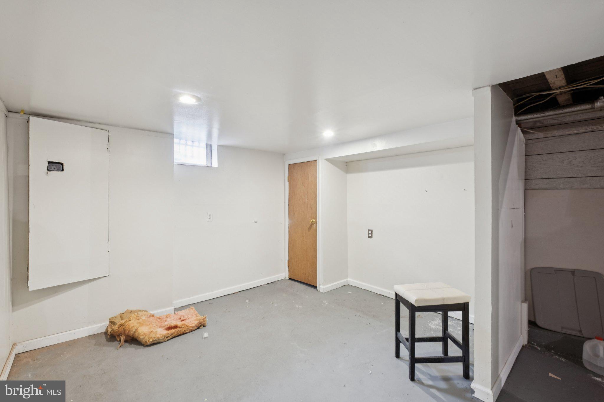 2411 E BOSTON STREET