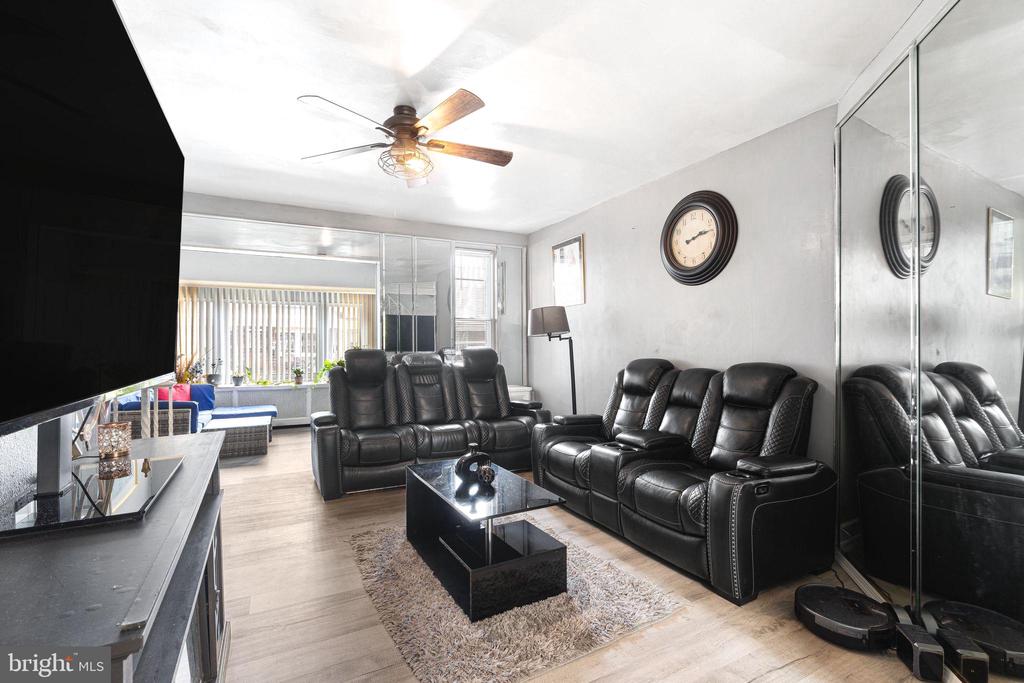 5431 AKRON STREET