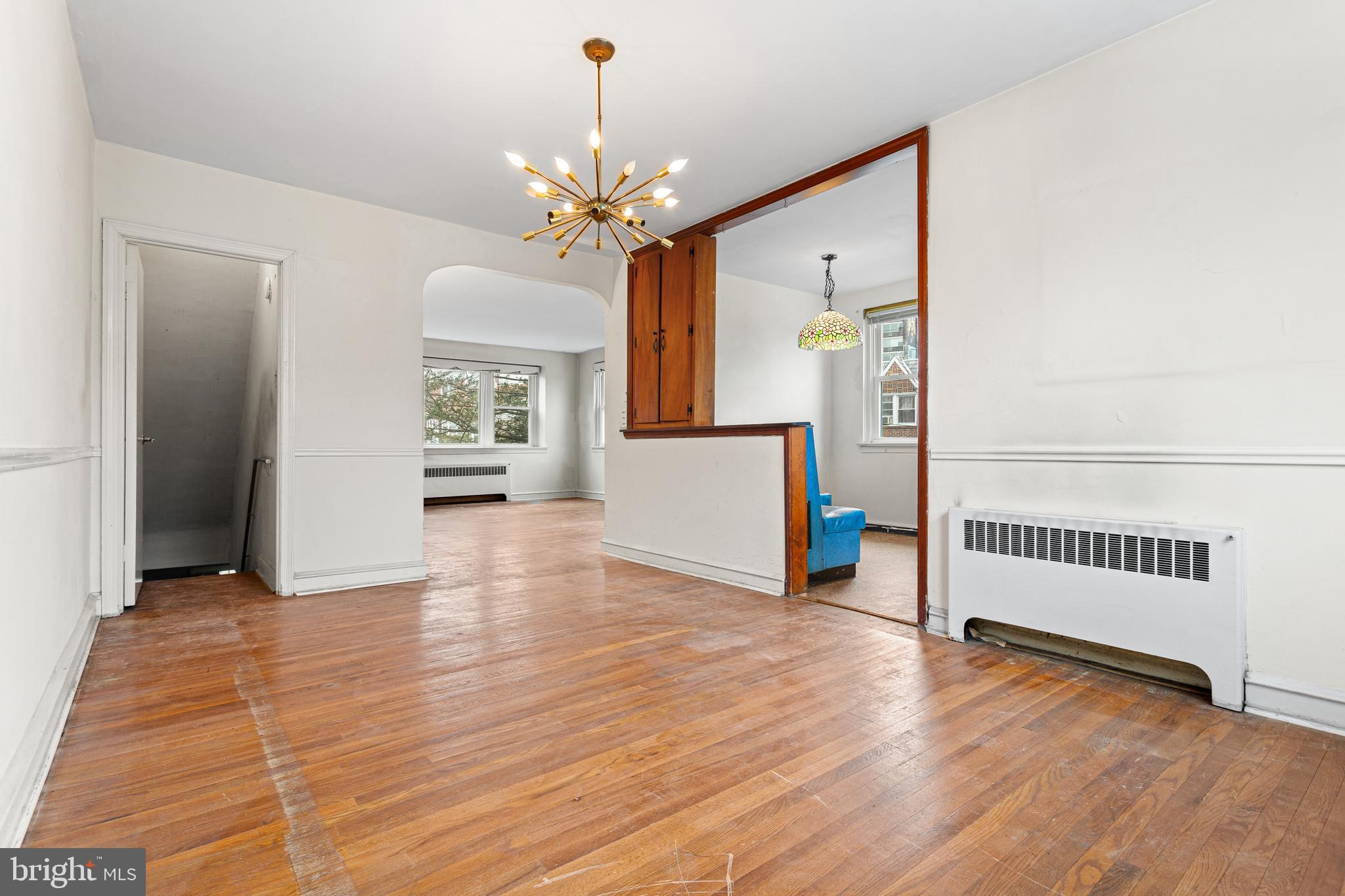 4931 WOODCREST AVENUE