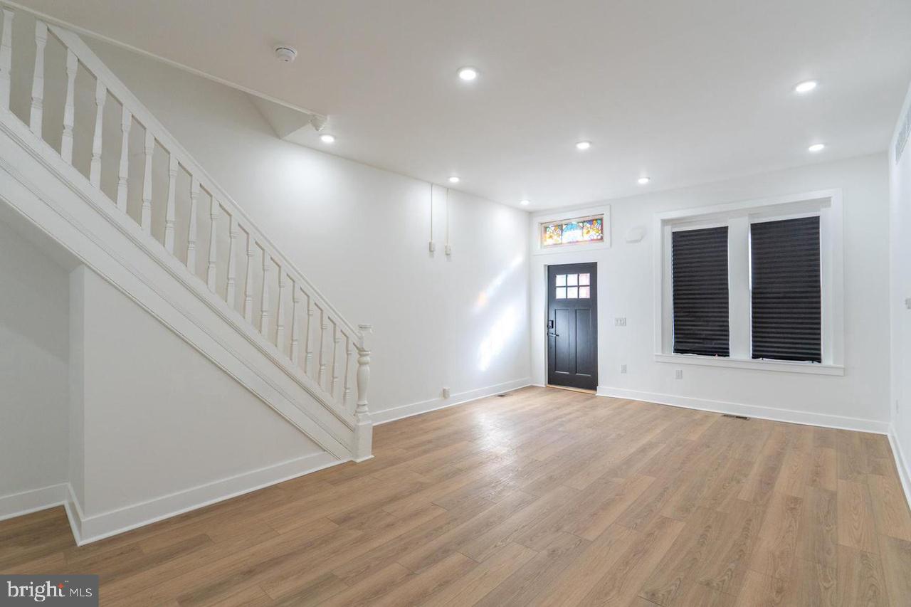 1824 N BOUVIER STREET