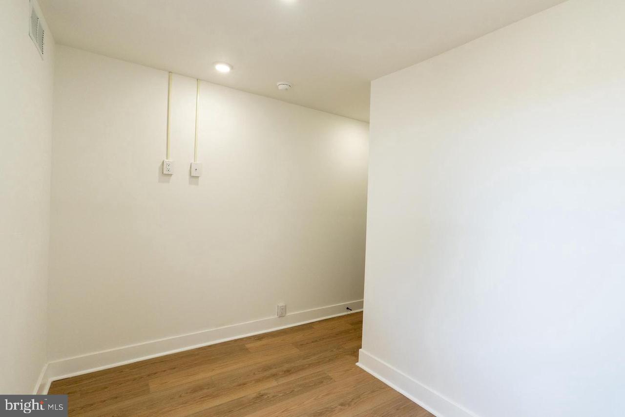 1824 N BOUVIER STREET