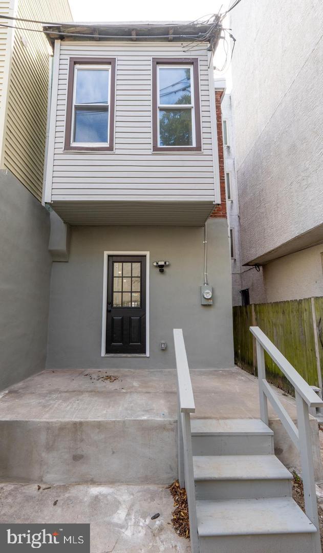 1824 N BOUVIER STREET