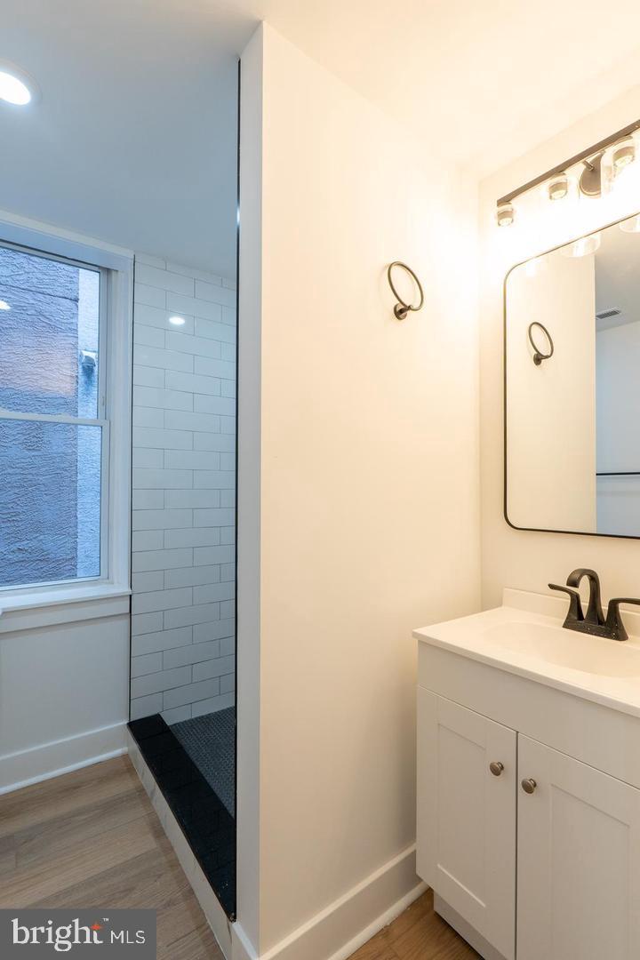 1824 N BOUVIER STREET