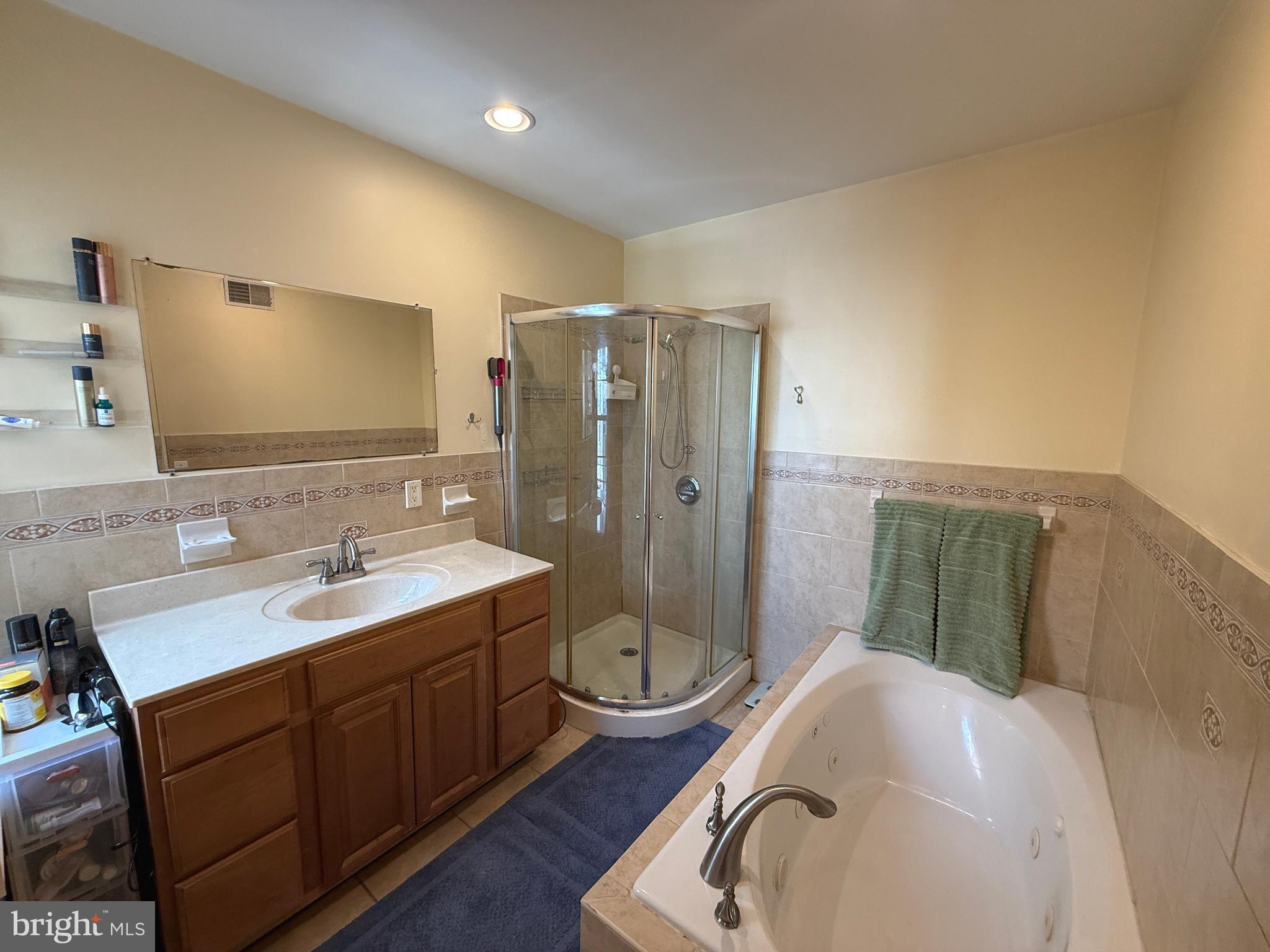 614 S LECOUNT STREET