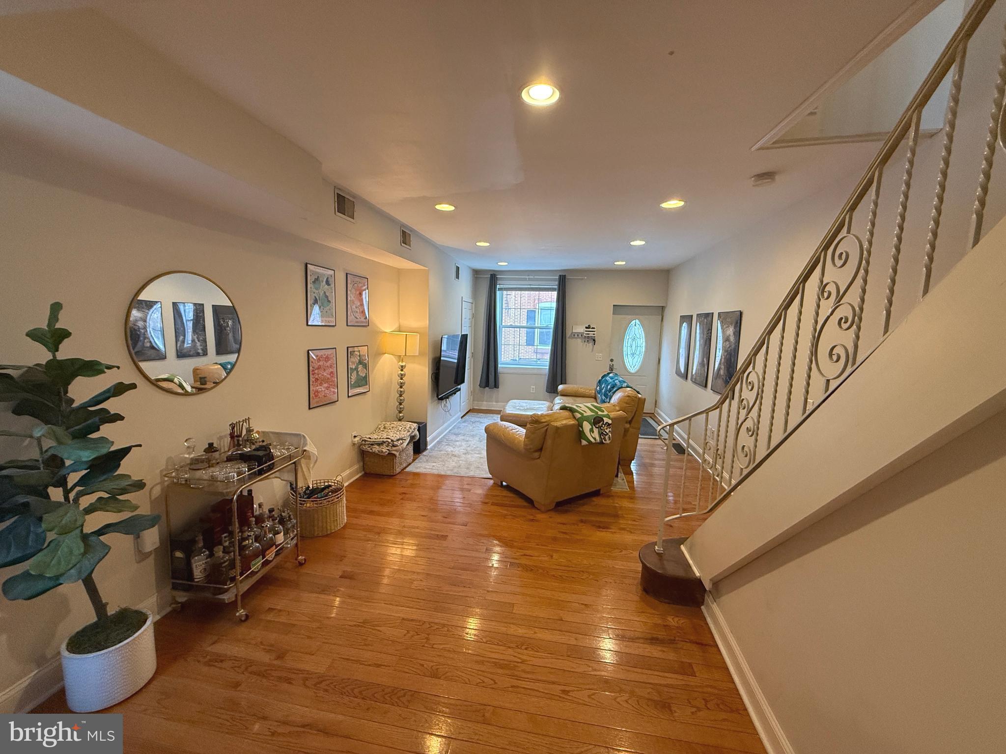 614 S LECOUNT STREET