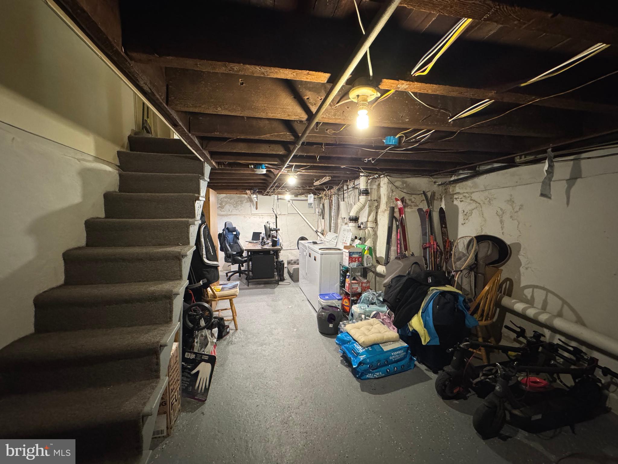 614 S LECOUNT STREET