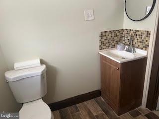 2942 RICHMOND STREET