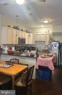 2942 RICHMOND STREET