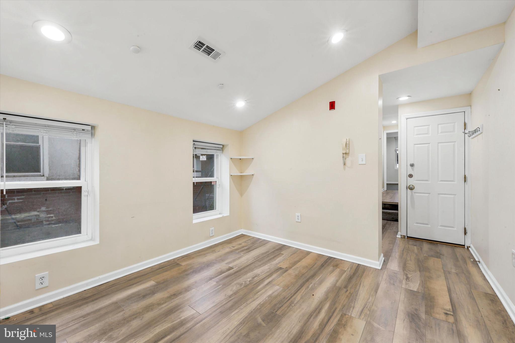33 S 19TH STREET 3RD FLOOR