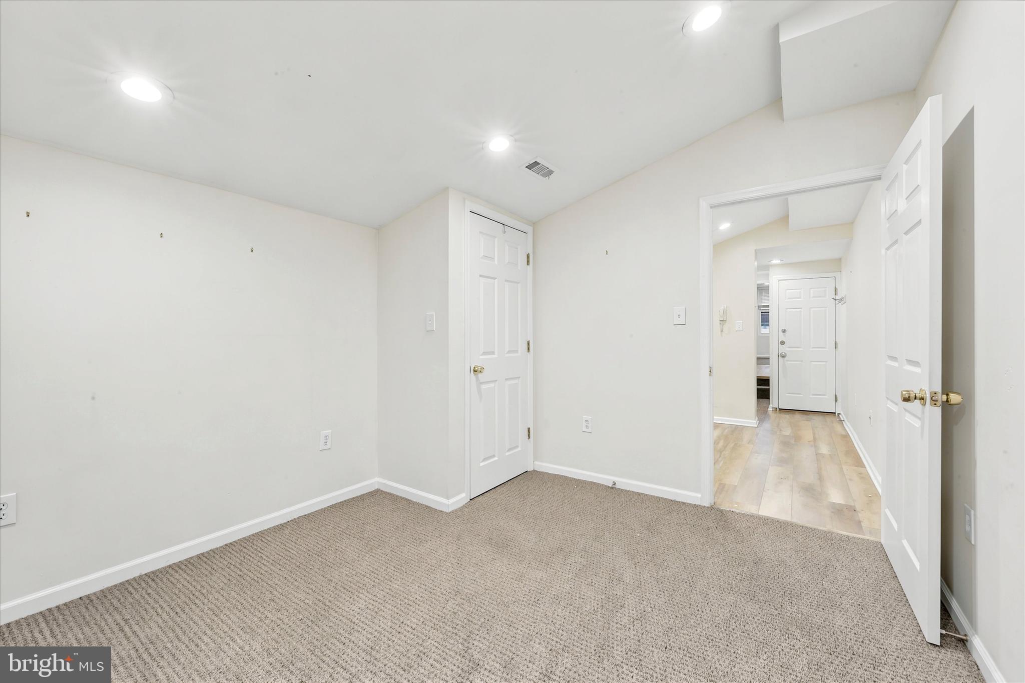 33 S 19TH STREET 3RD FLOOR