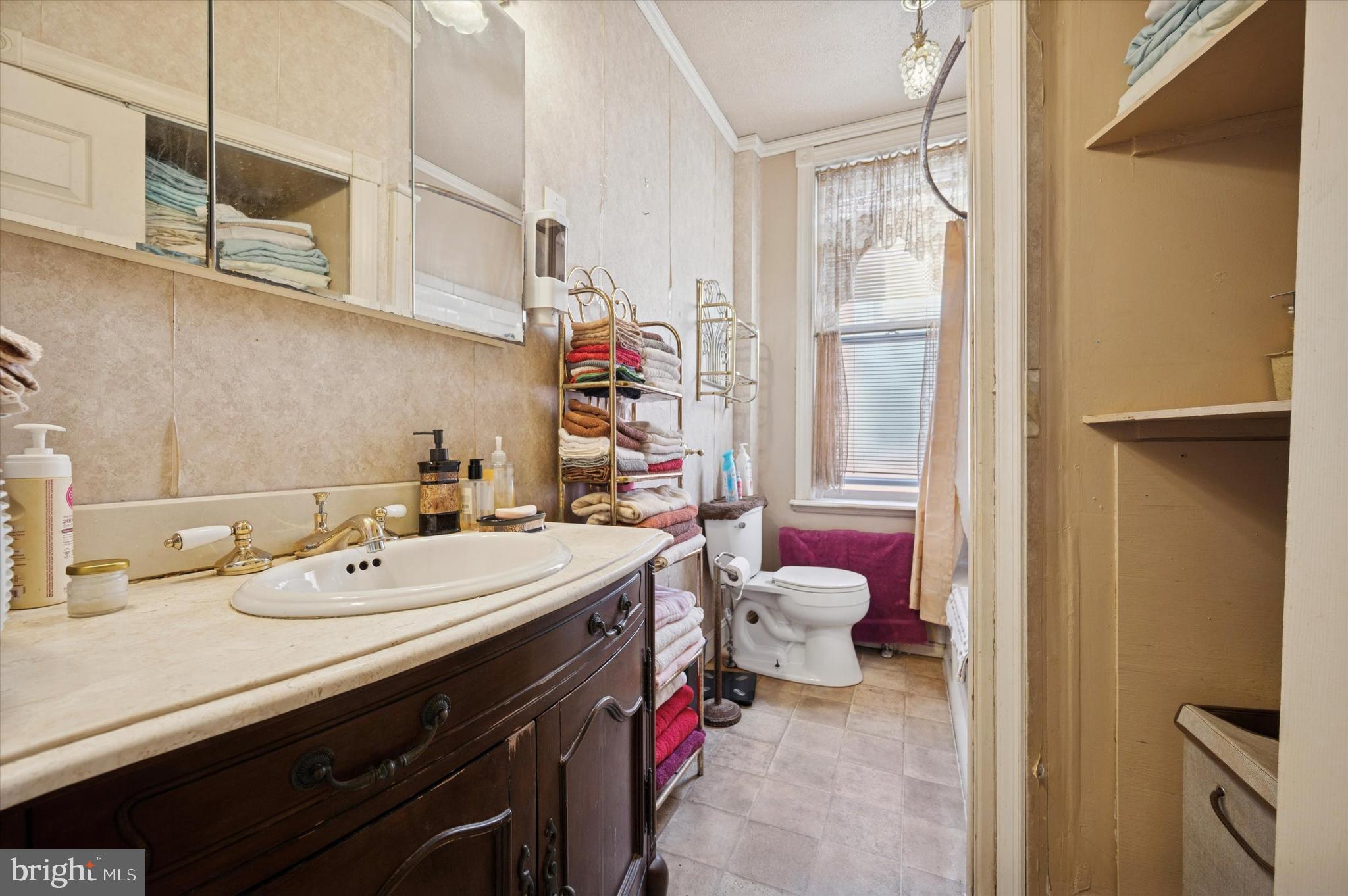 95 W WASHINGTON LANE