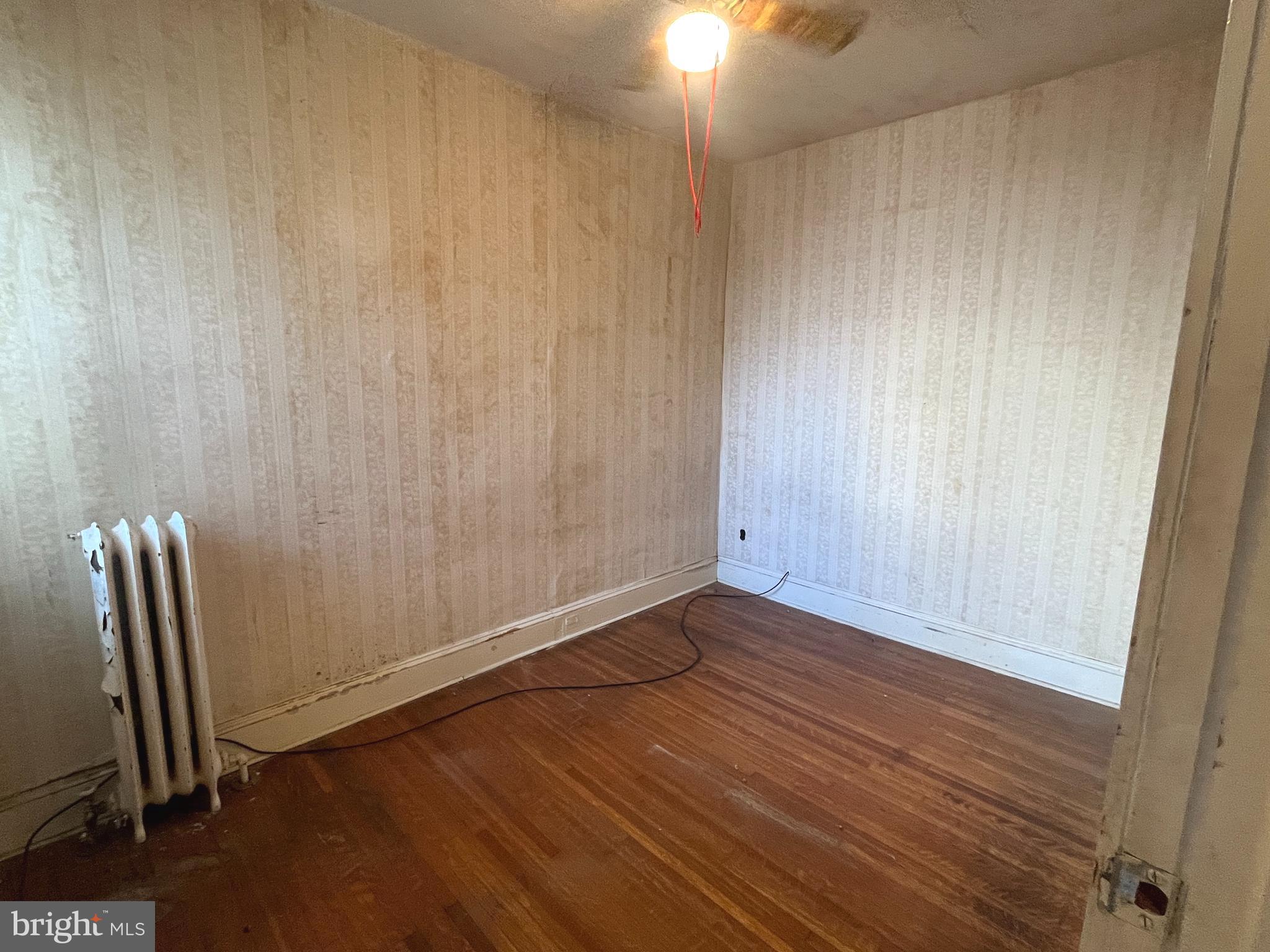 2526 S JUNIPER STREET