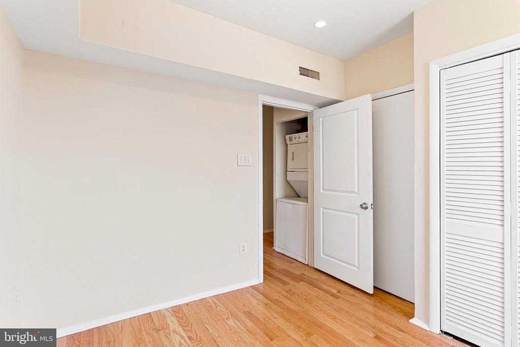 767 S 15TH STREET