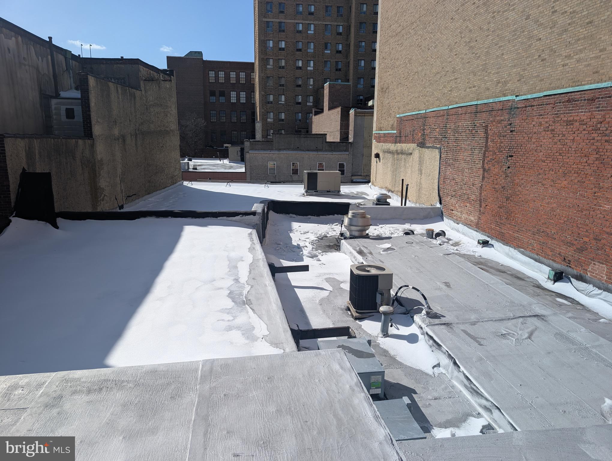 5621 GERMANTOWN AVENUE 25