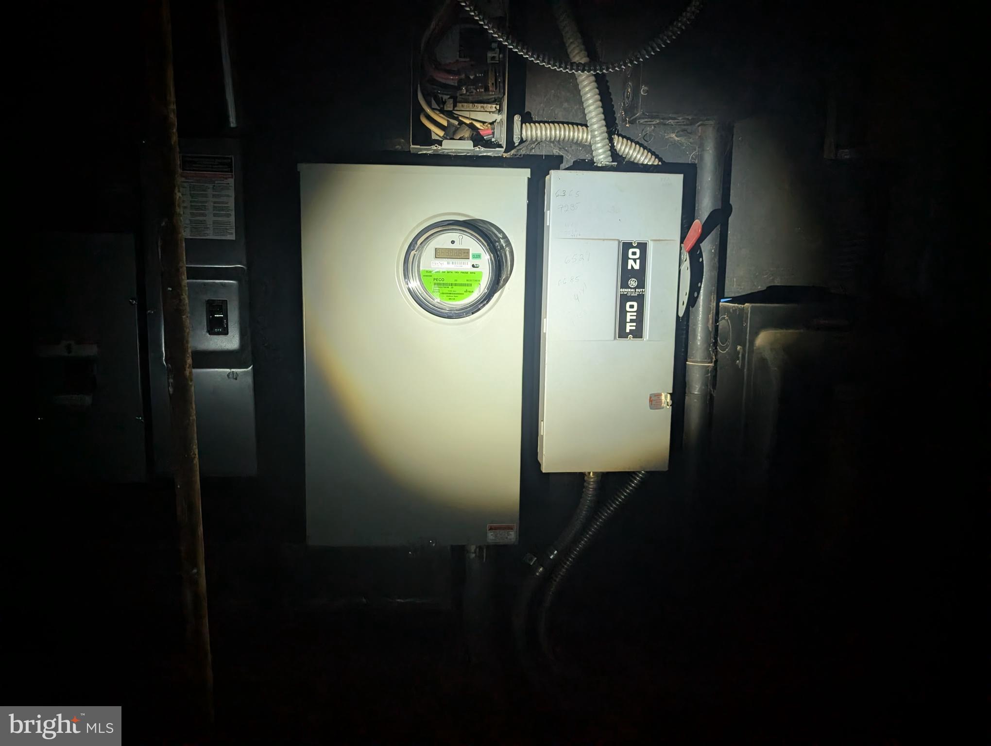 5621 GERMANTOWN AVENUE 25