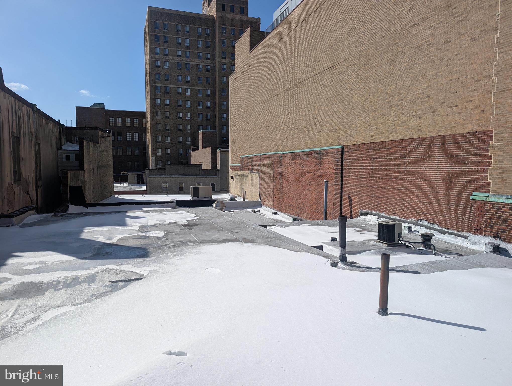 5621 GERMANTOWN AVENUE 25