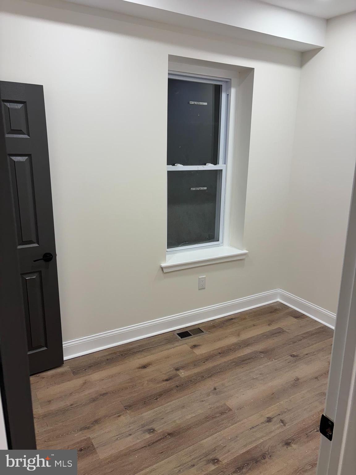 137 W WASHINGTON LANE 2