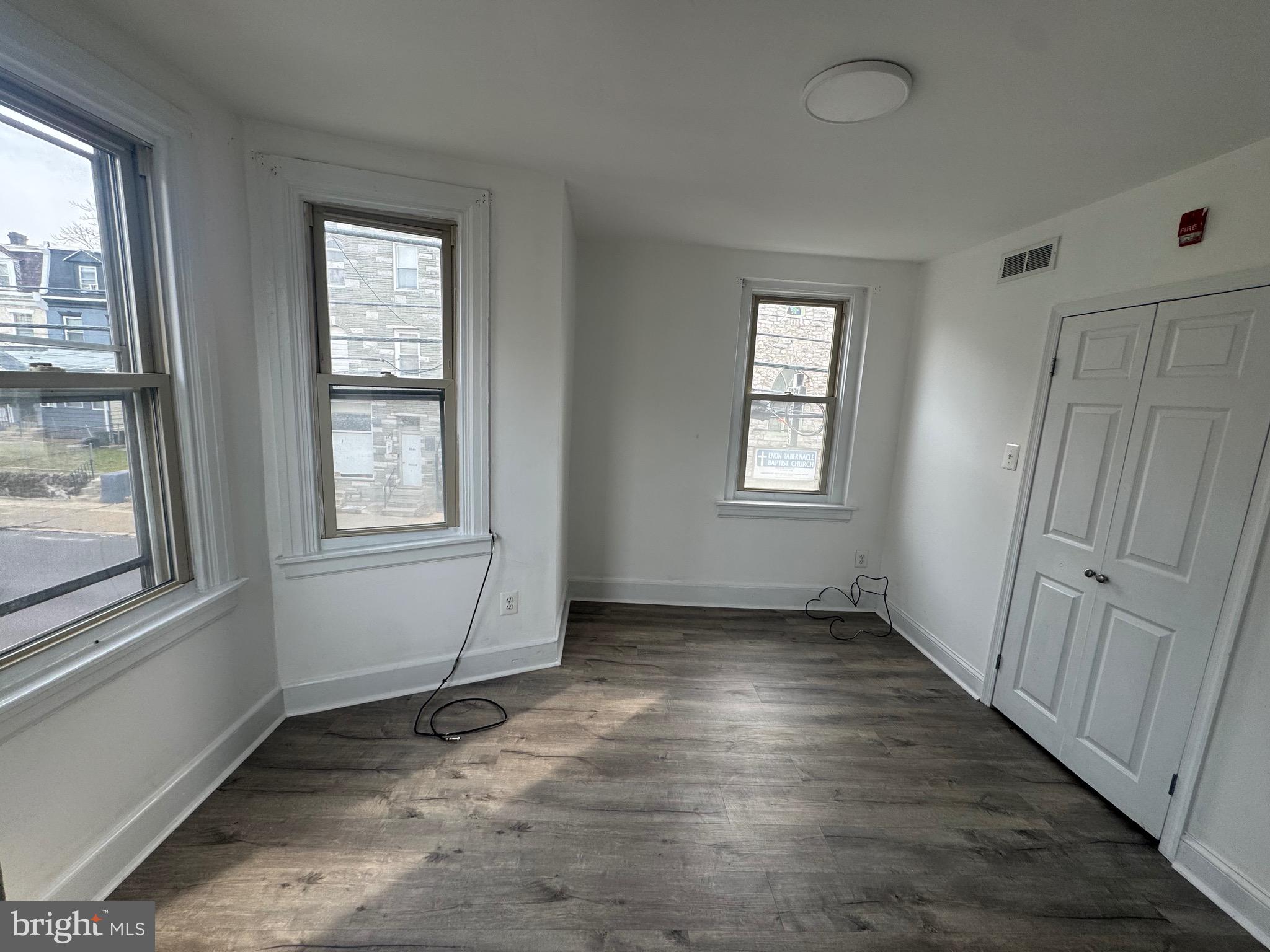 231 W COULTER STREET 33