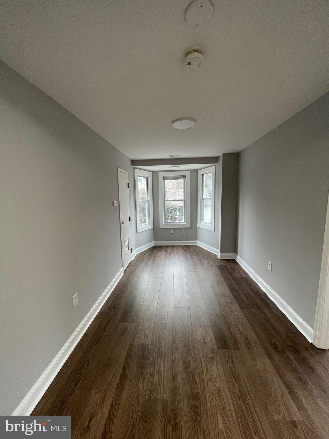 231 W COULTER STREET 33