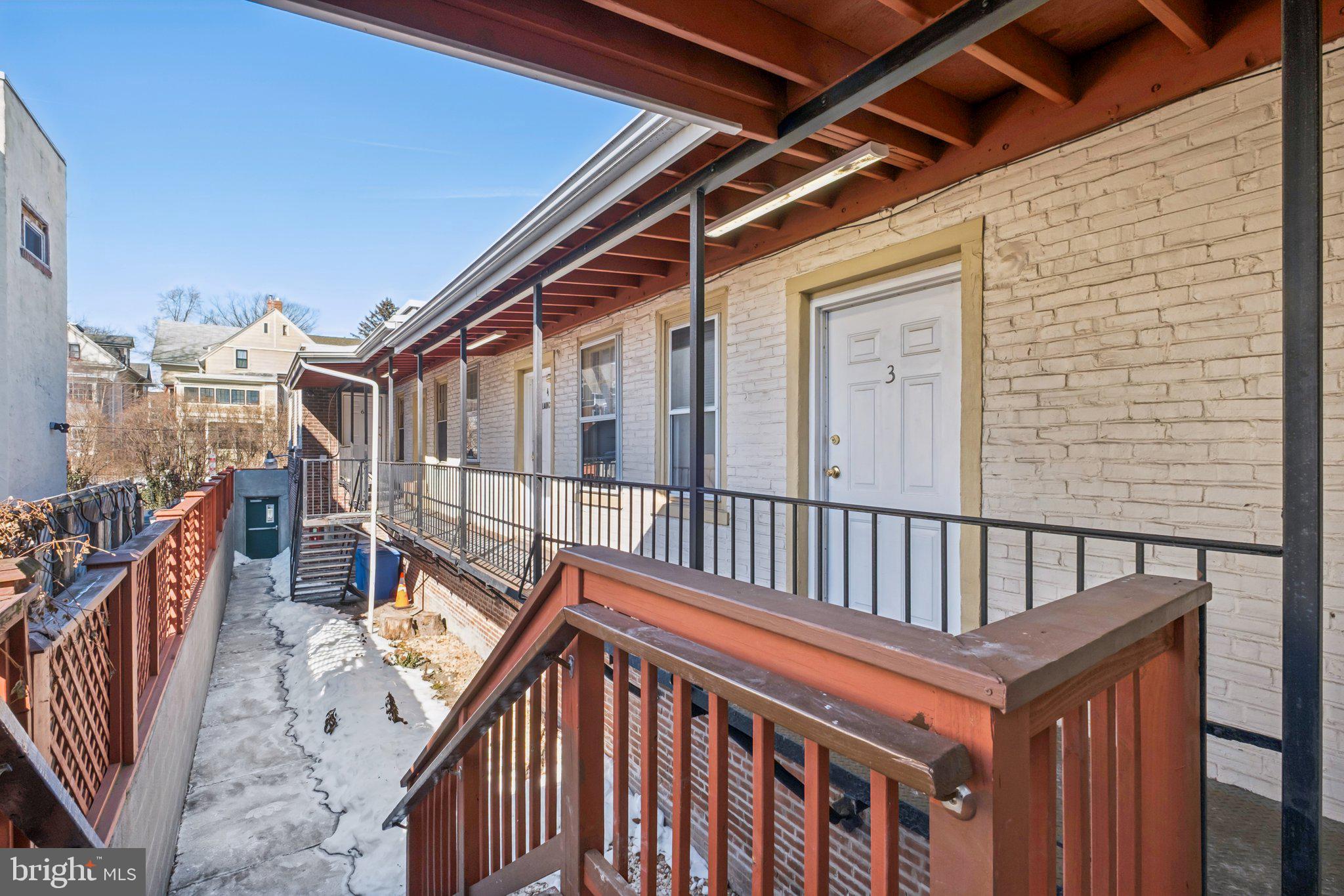 231 W COULTER STREET 33