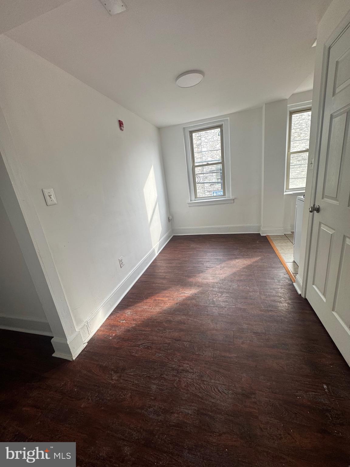 231 W COULTER STREET 33