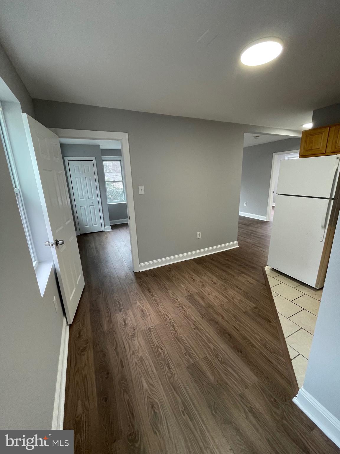 231 W COULTER STREET 33