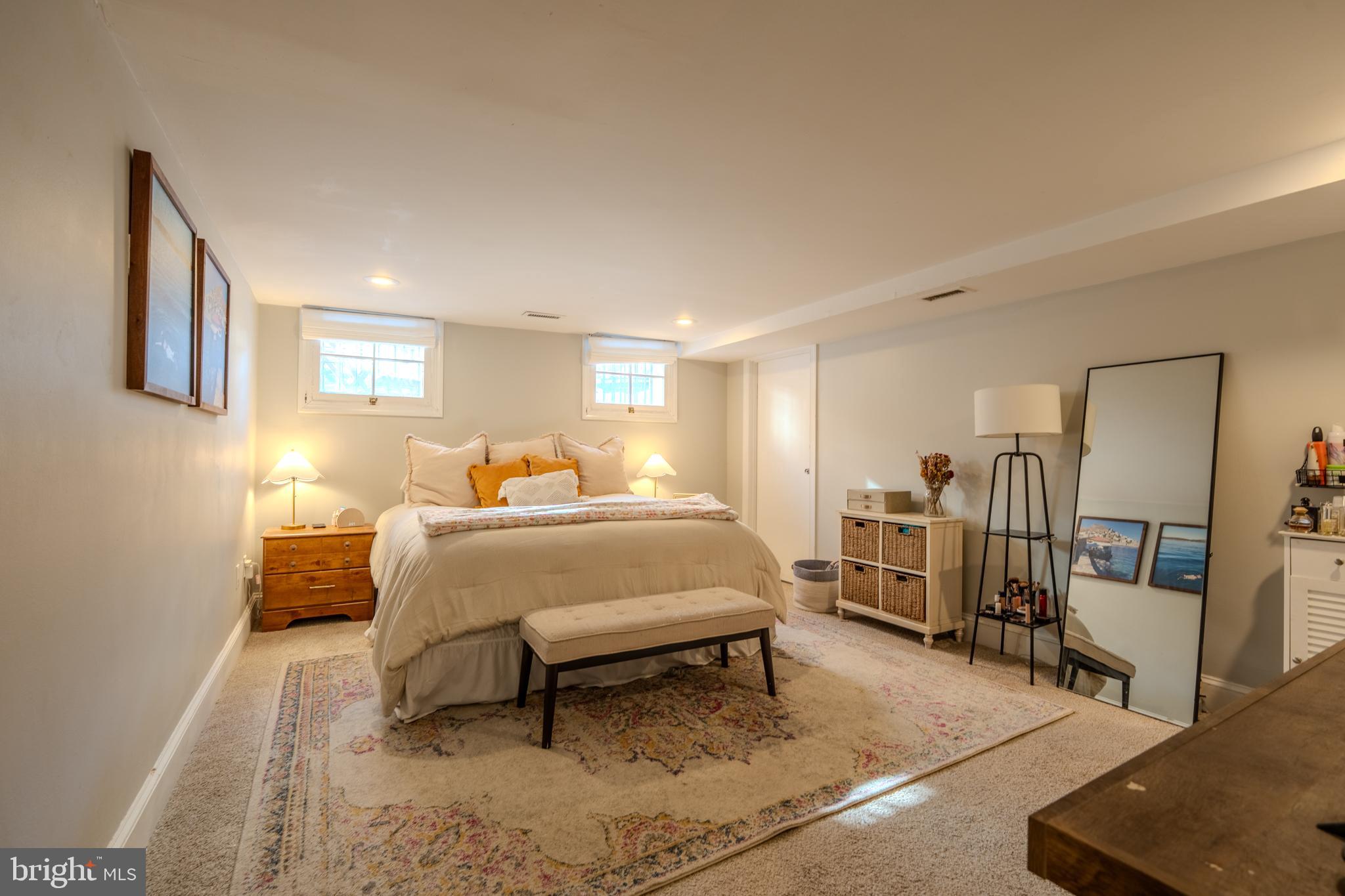 2302 SPRUCE STREET 00 1