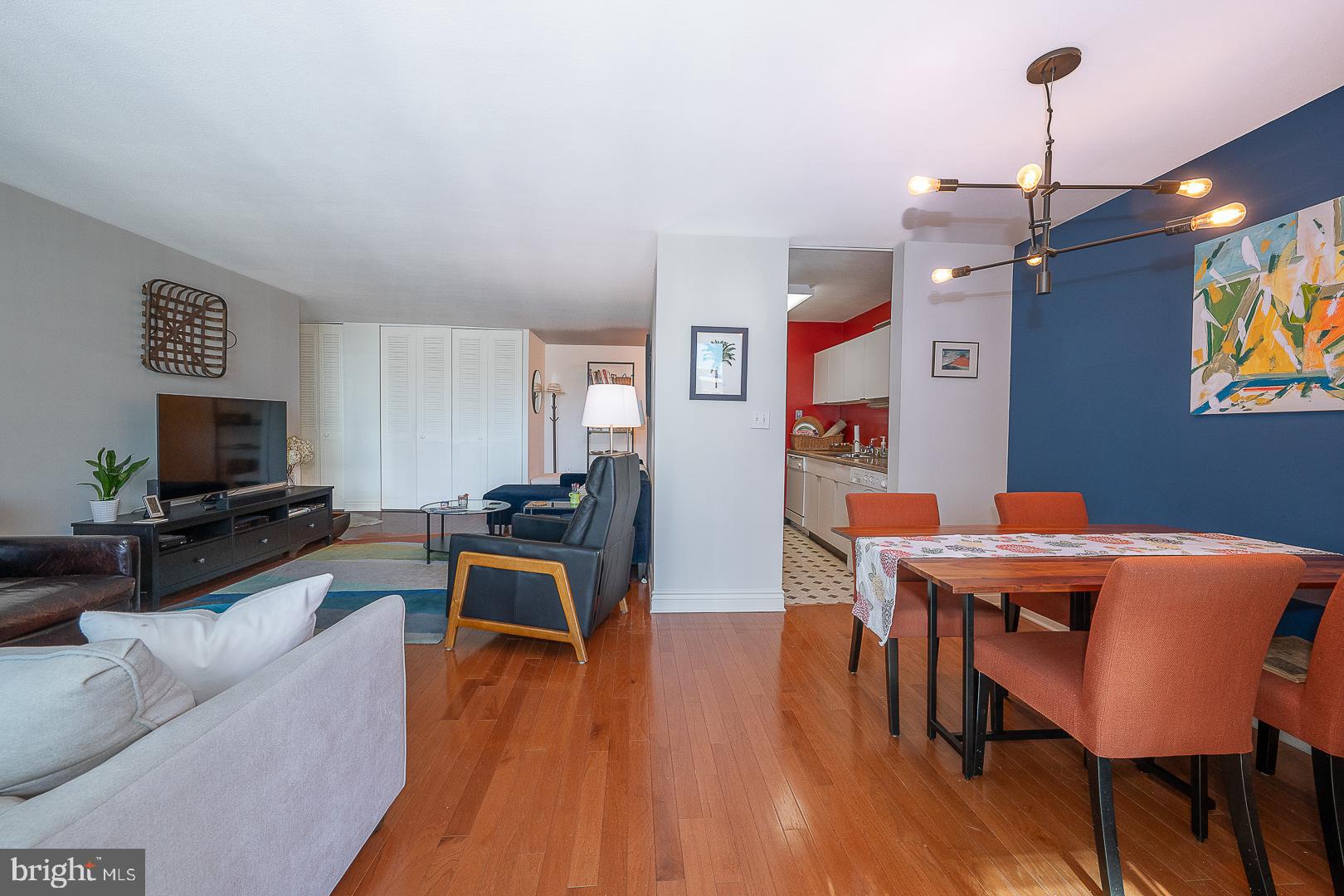 1919 CHESTNUT STREET 2703