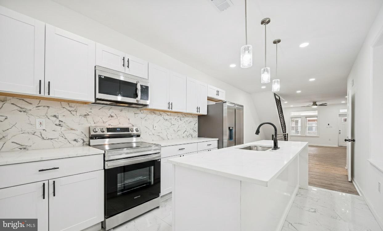 5326 REINHARD STREET