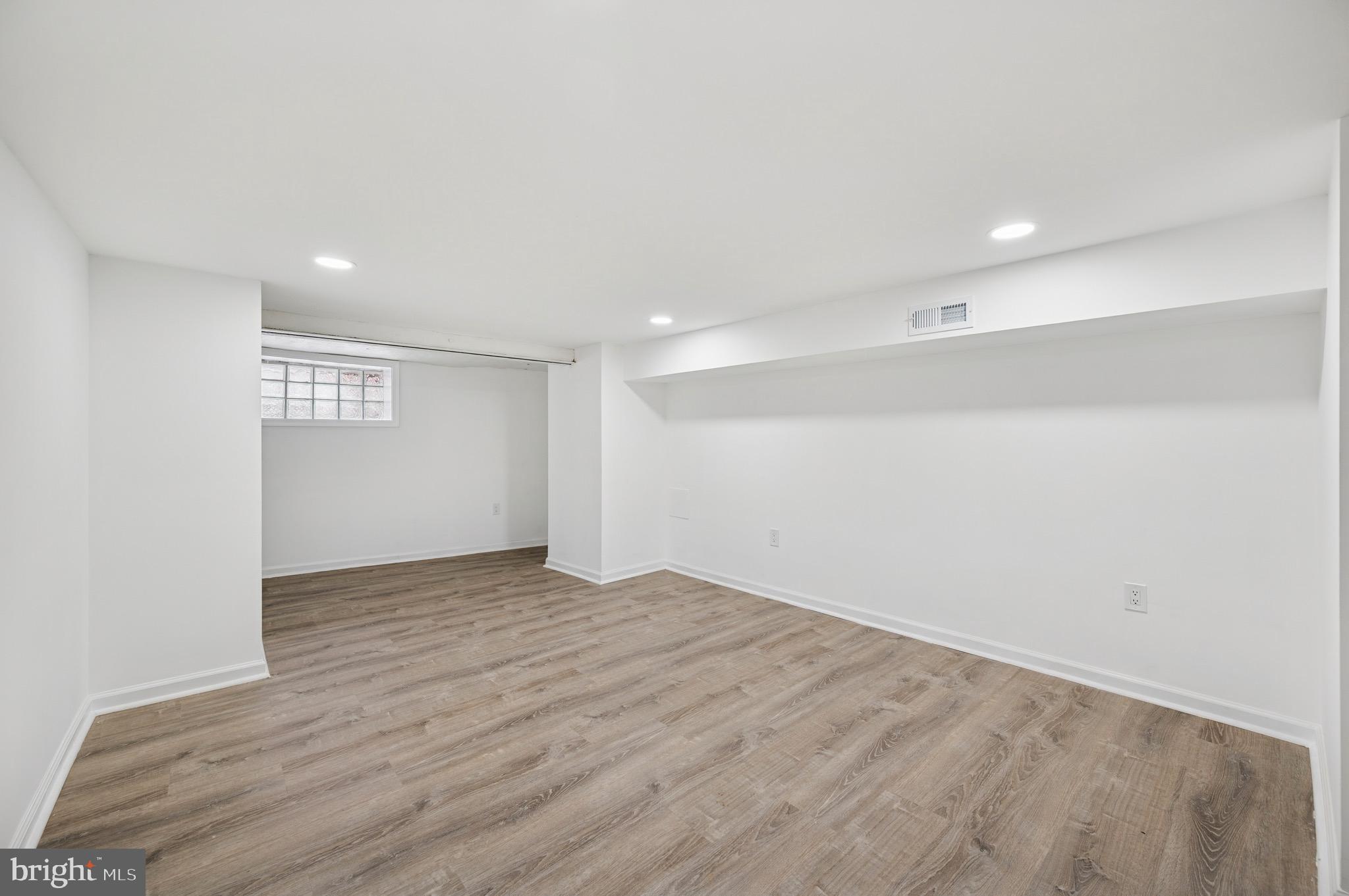 5326 REINHARD STREET