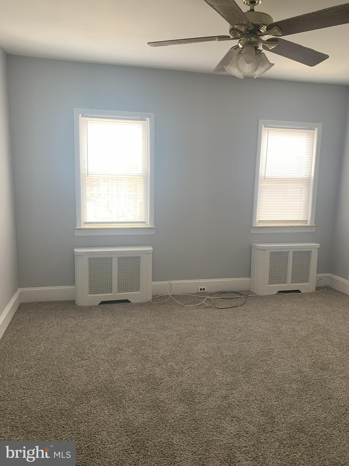 2982 E THOMPSON STREET