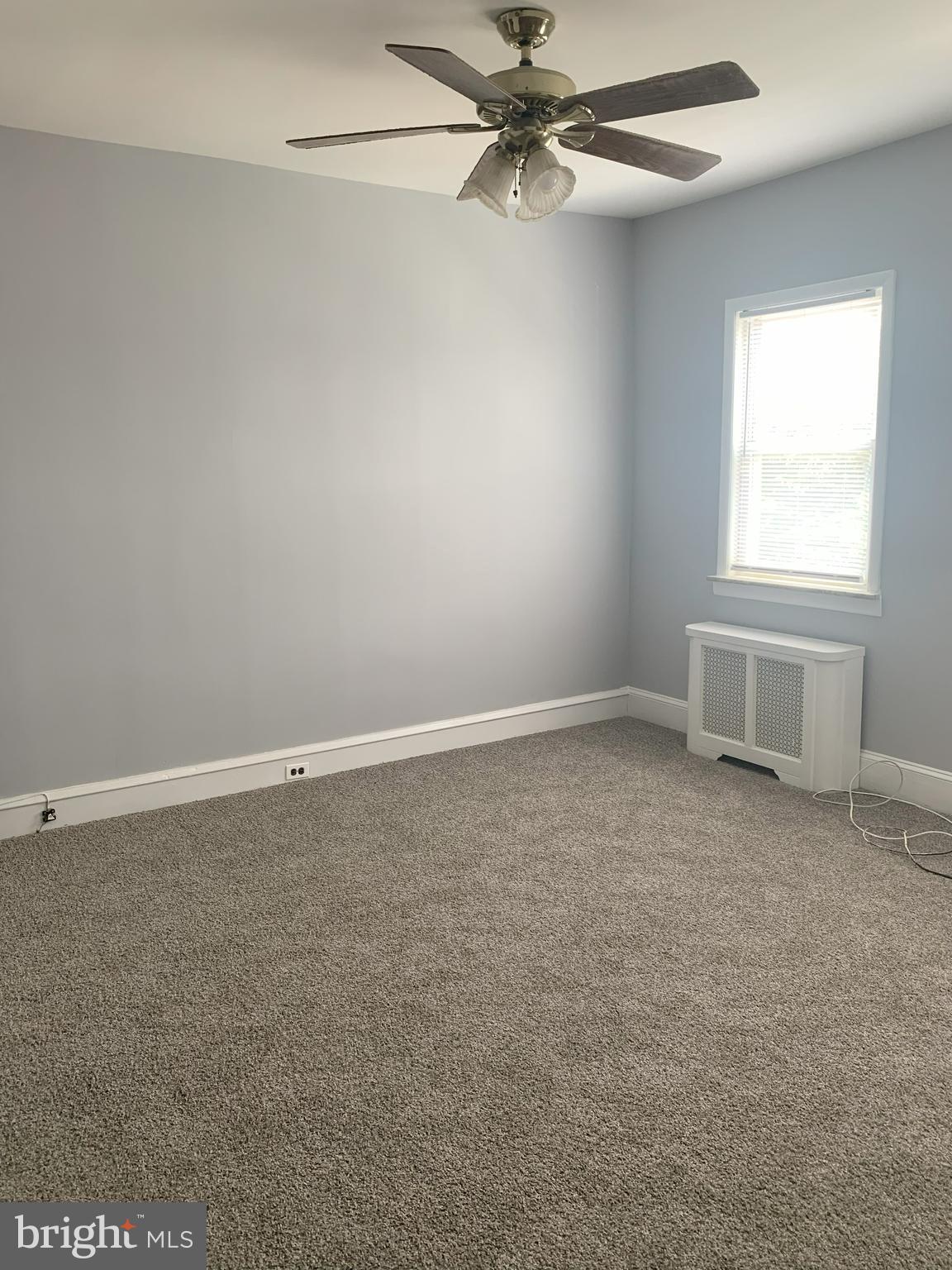 2982 E THOMPSON STREET