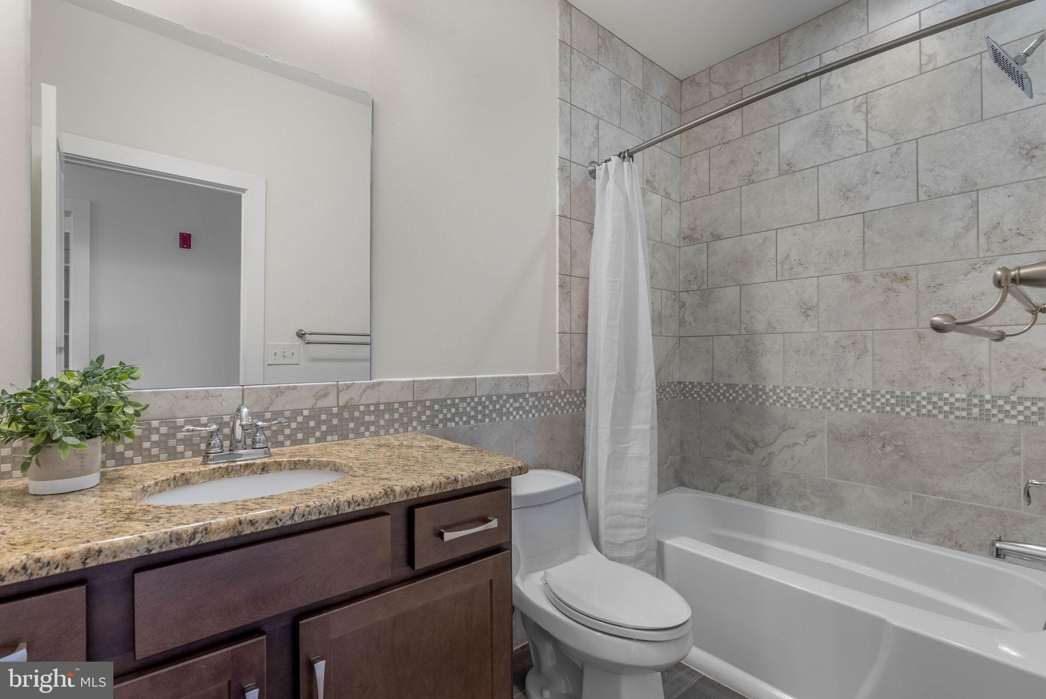 512 S FRONT STREET 14 2