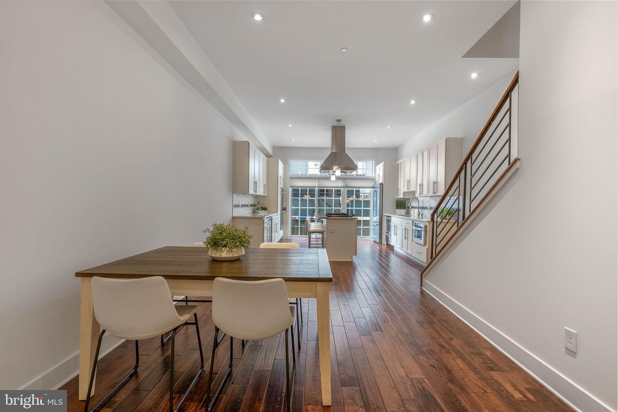 512 S FRONT STREET 14 2